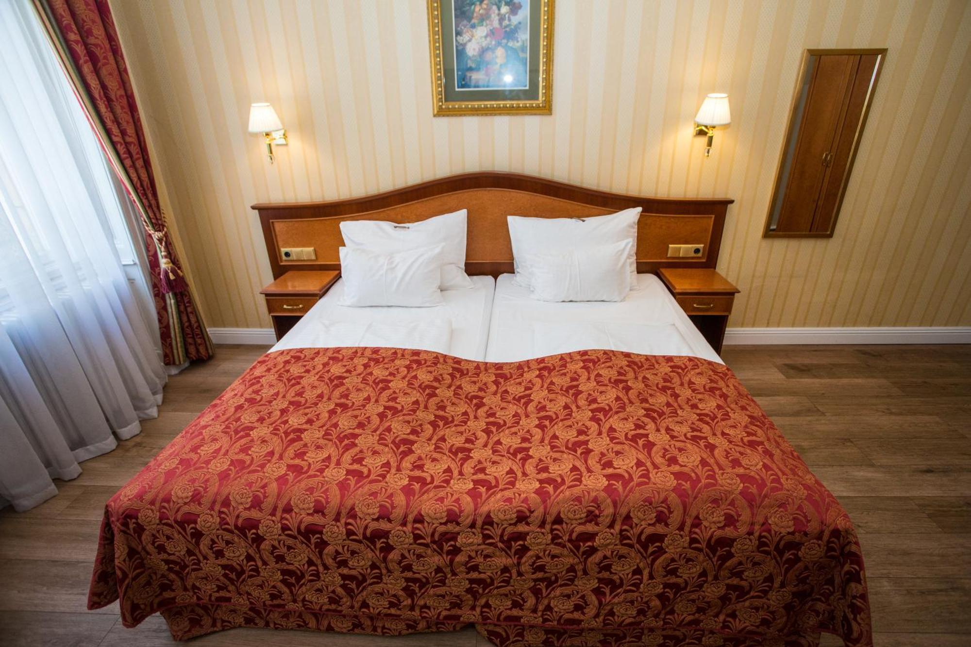 Pension Opera Suites I Self Check In Vienna Luaran gambar