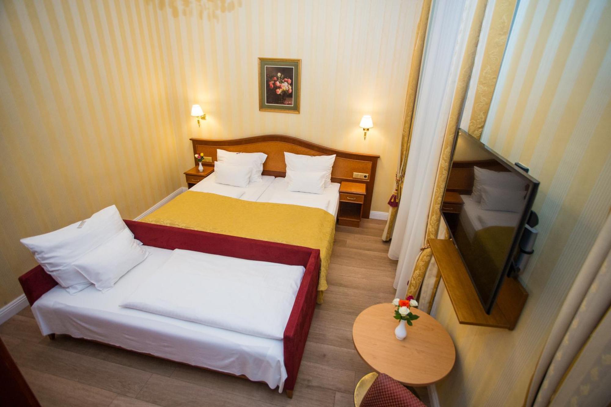 Pension Opera Suites I Self Check In Vienna Luaran gambar