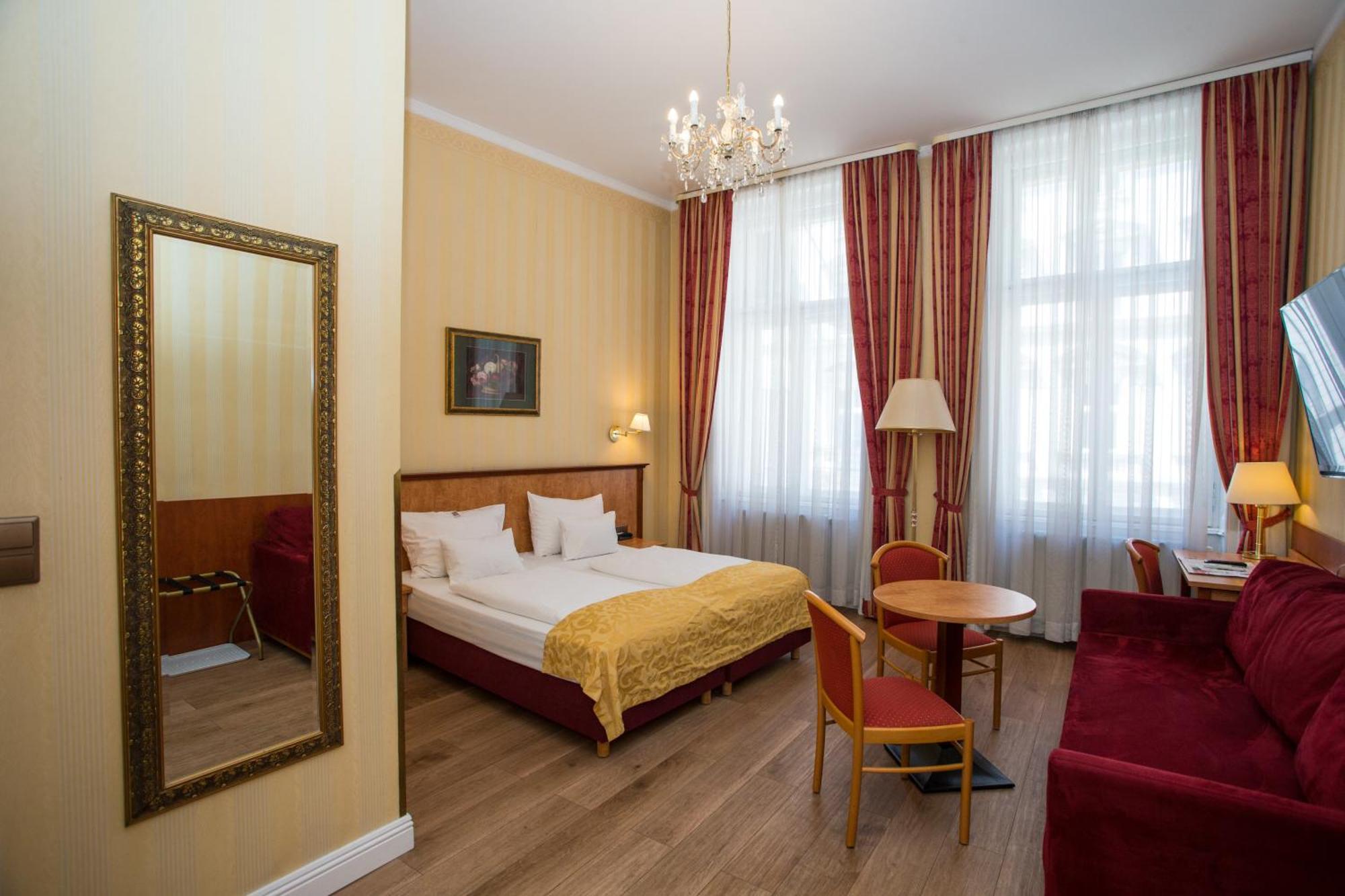 Pension Opera Suites I Self Check In Vienna Luaran gambar