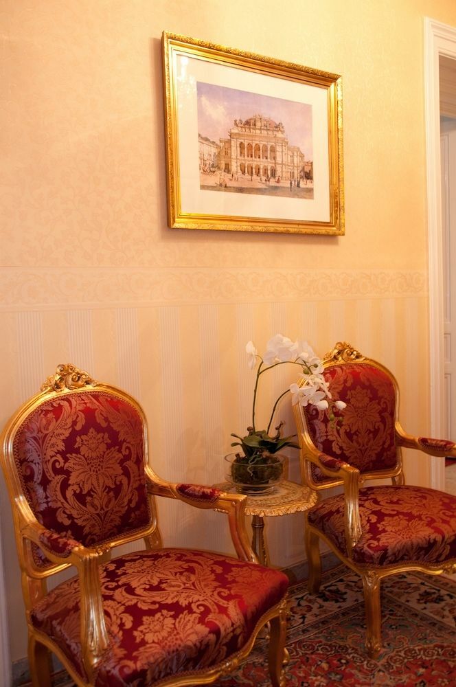 Pension Opera Suites I Self Check In Vienna Luaran gambar